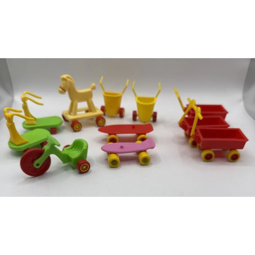 Vintage McDonald's Happy Meals Berenstain Bears‎ & Muppet Babies Riding Toys